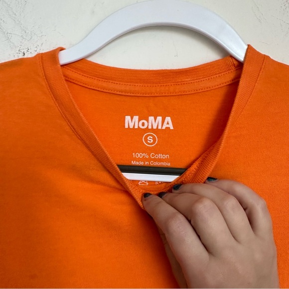 MoMA colorblock tee - Picture 6 of 7